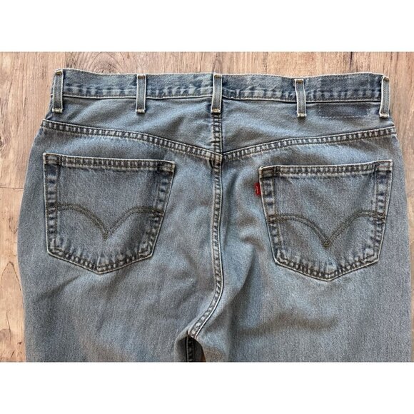 Levi's 505 Jeans Mens Size 40 x 30 Regular Fit Straight Denim Blue - Picture 6 of 13